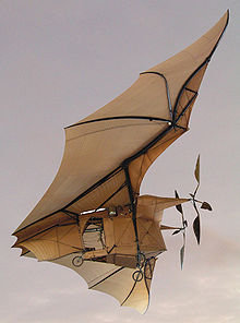 L'avion de Clément Ader imite la structure des ailes d'une chauve-souris  JPEG - 14.3 ko