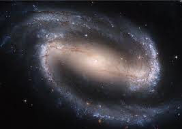 La galaxie spirale barrée NGC 1300.  JPEG - 4.7 ko